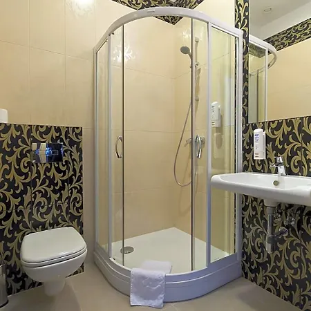 فندق Oriza 3*