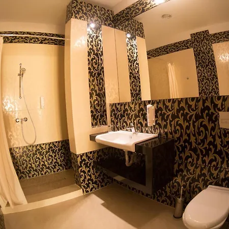 فندق Oriza 3*